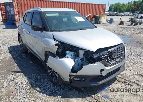 2019 Nissan Kicks Sr из США, поврежденный, VIN 3N1CP5CU0KL498990